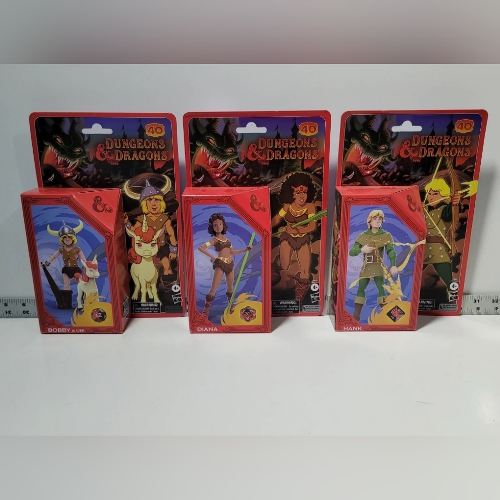 Lot of 3 dungeons and dragons  action figures